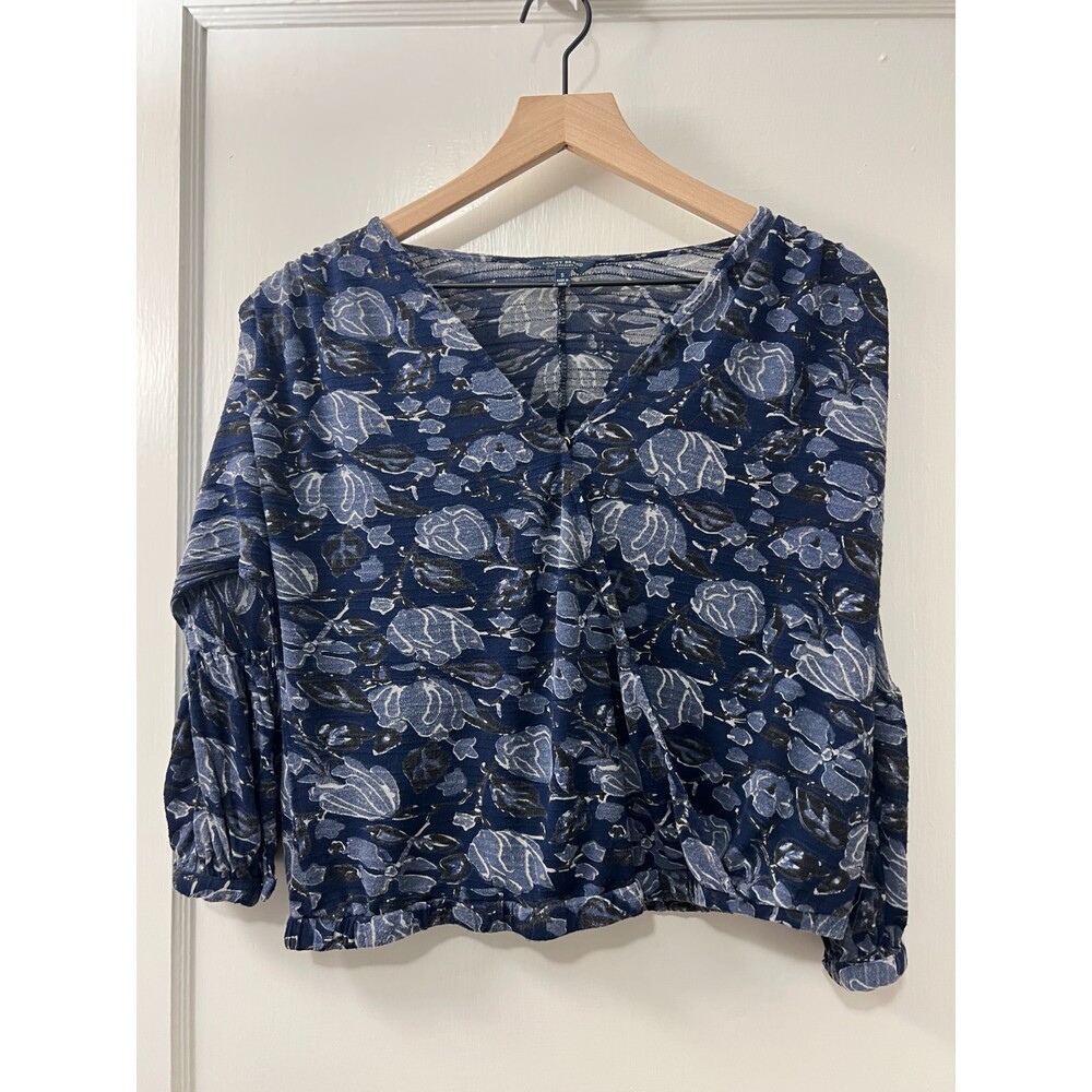 Lucky Brand Women's Faux Wrap Navy Blue Floral Blouse Top Size S *READ*